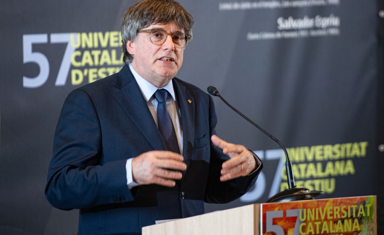 Puigdemont pide paciencia para la oficialidad del catalán en la UE y acusa al PP de bloquear