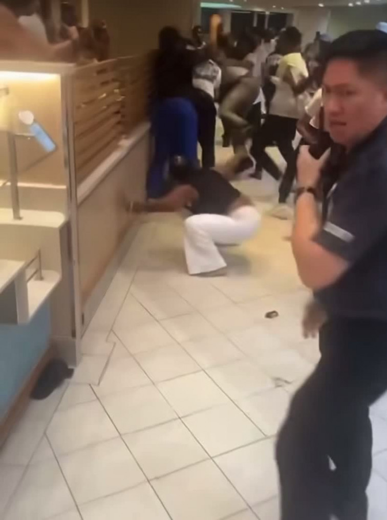 VIDEO viral: La gran pelea en un crucero por unos 