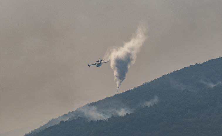Ayuda internacional: Grecia y Rumanía envían equipos terrestres a España para frenar los incendios