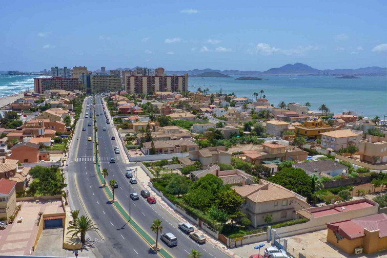 Alarma en La Manga: más de 100 personas intoxicadas por salmonela en un hotel