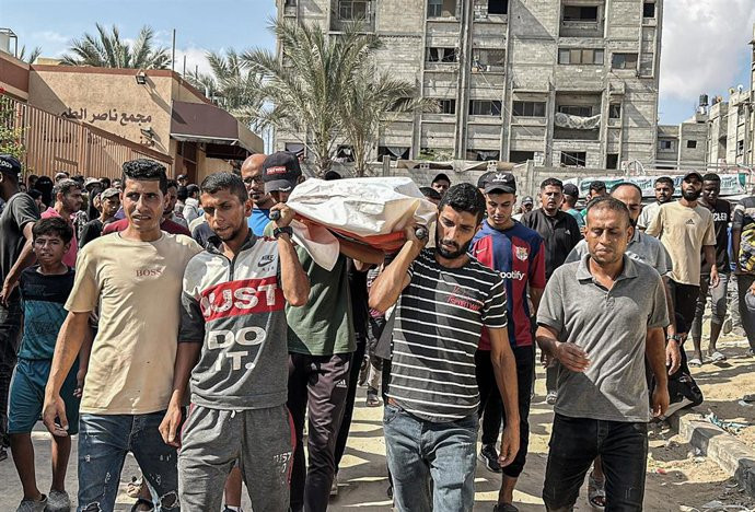 Israel deja 20 muertos en el bombardeo a un hospital al sur de Gaza