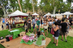 Sant Feliu viaja a la Edad Media con la fiesta de Sancti Felicis en los Jardines del Palau Falguera