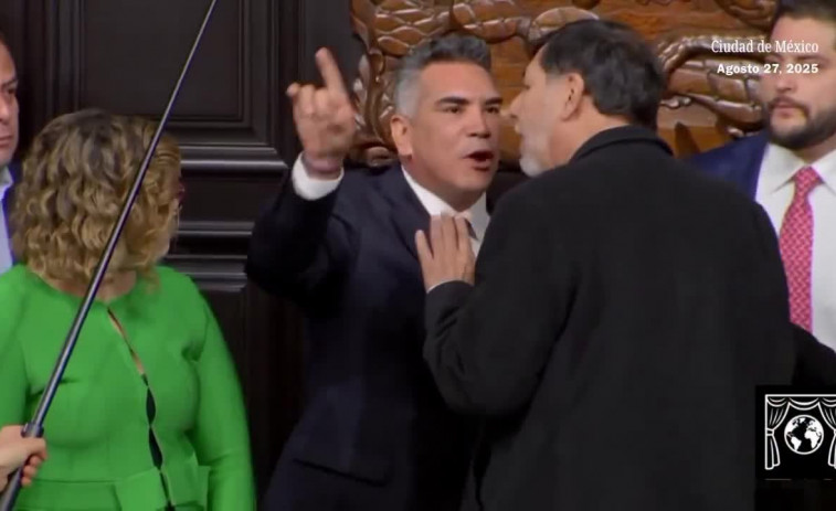 Vídeo | El pleno del Senado de México se transforma en un ring de boxeo entre el presidente y el líder del PRI