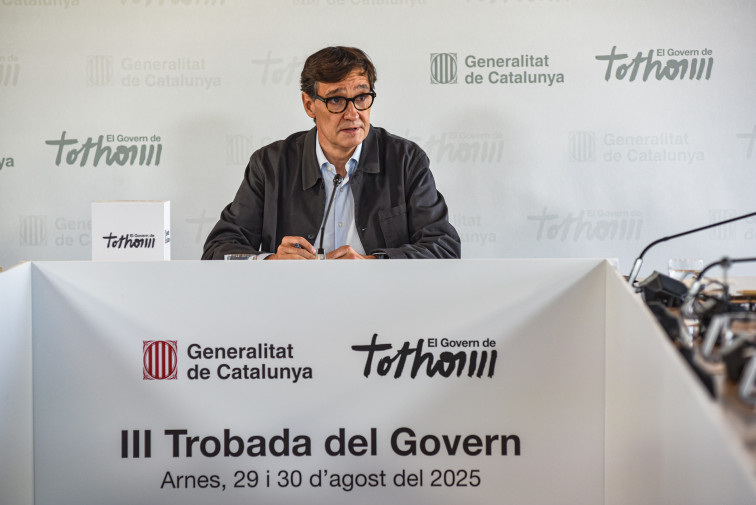 -Vídeo: Salvador Illa inaugura quirófanos en Móra d’Ebre y marca prioridades tras la reunión en Arnes