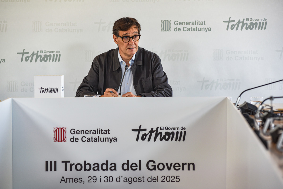 EuropaPress 6920890 presidente generalitat cataluna salvador illa encabeza iii trobada govern