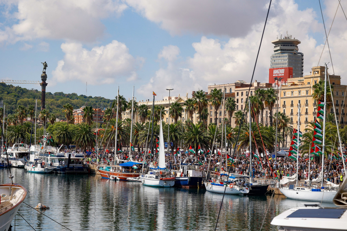 Barcos de la flotilla desde Barcelona