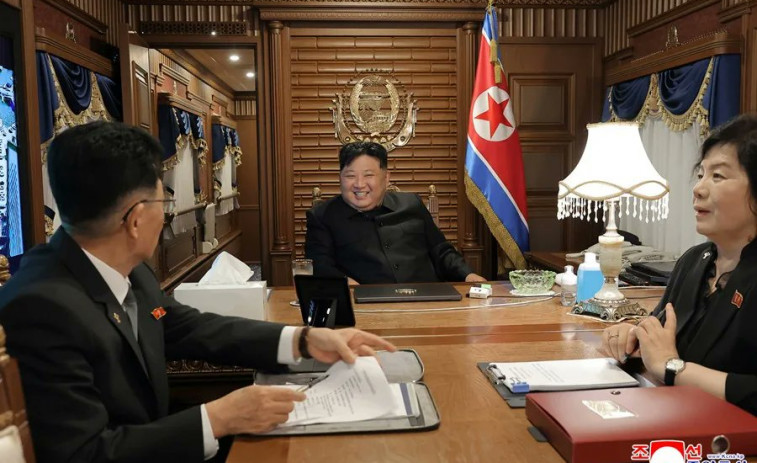 Kim Jong-un viaja en su famoso tren blindado a Pekín para un desfile militar