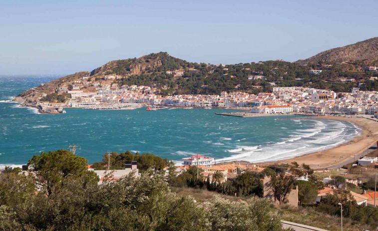 Shock en Port de la Selva: cierran 10 restaurantes tras la trágica muerte de su propietario