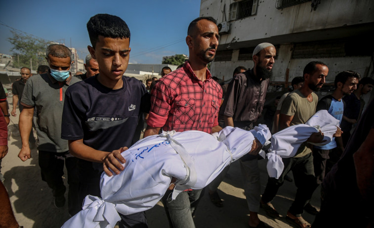 Asesinan a 11 personas, incluidos 7 niños, en un ataque de Israel contra personas que buscaban agua en Gaza