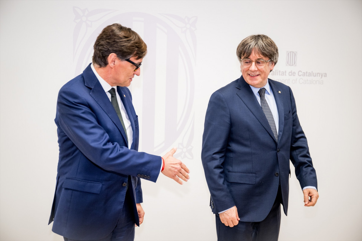 EuropaPress 6929962 presidente generalitat salvador illa saluda presidente junts per catalunya