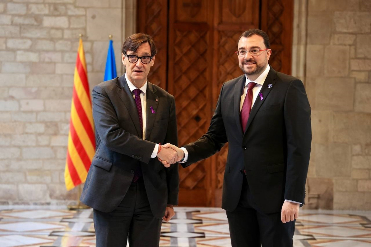 EuropaPress 6365040 presidente generalitat salvador illa reune presidente principado asturias (1)