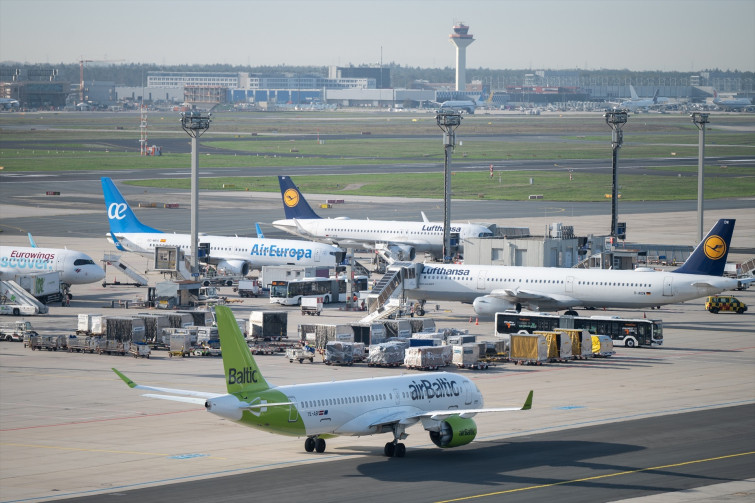 Encuentran una bomba de la Segunda Guerra Mundial en el aeropuerto alemán de Fránkfurt
