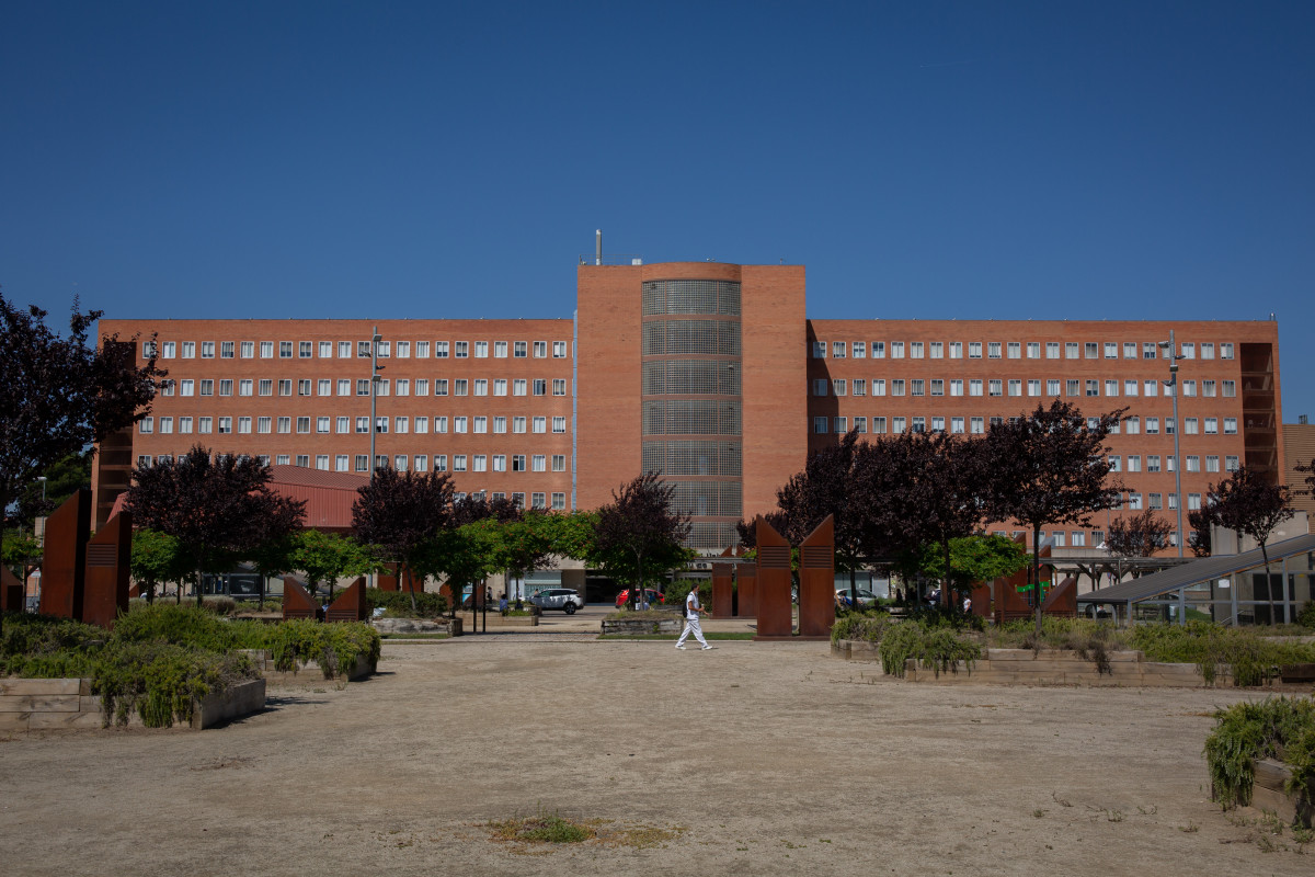 Archivo - Arxivo - Façana de l'Hospital Universitari Arnau de Vilanova de Lleida.