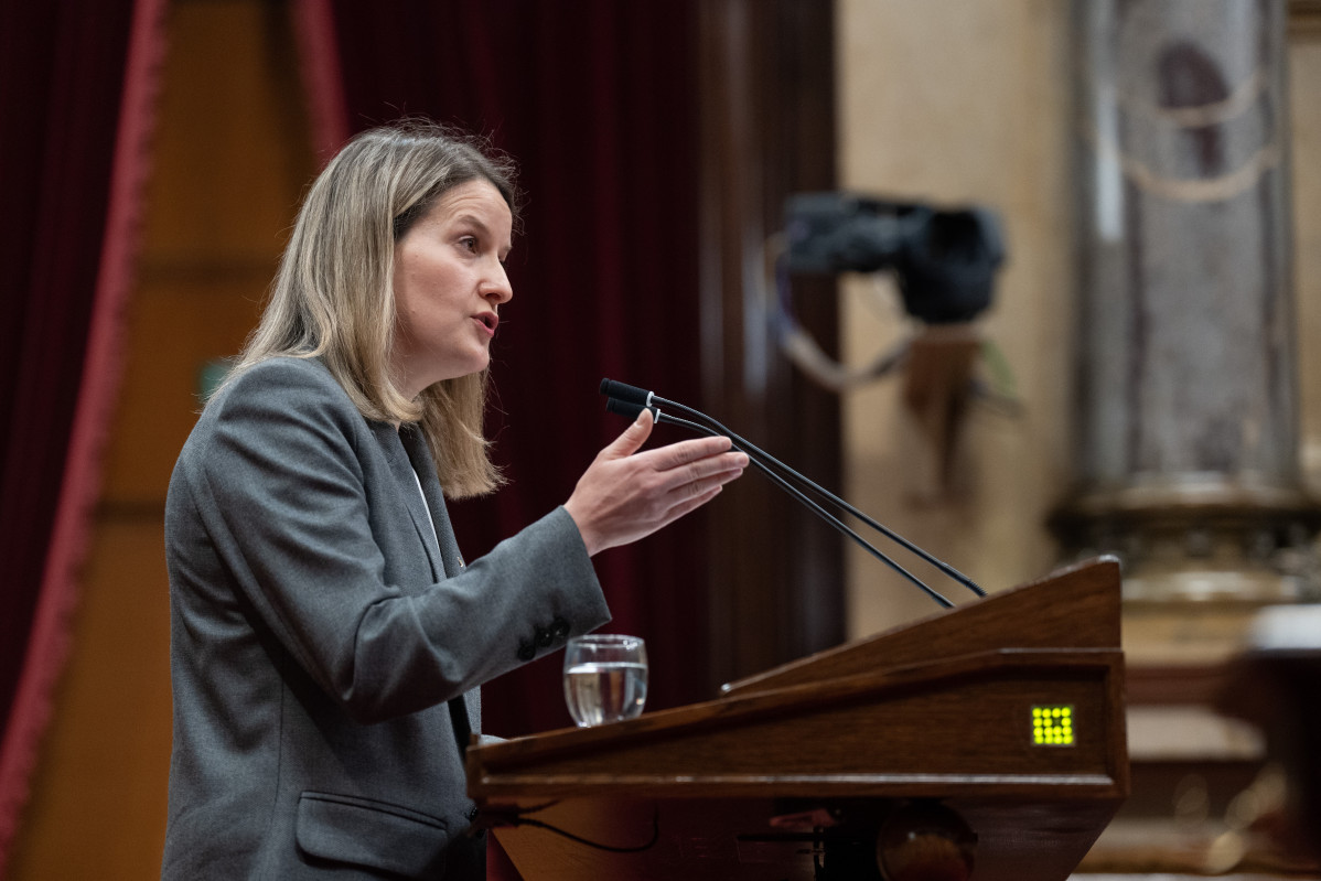 EuropaPress 6736332 consellera derechos sociales monica martinez bravo pleno parlament
