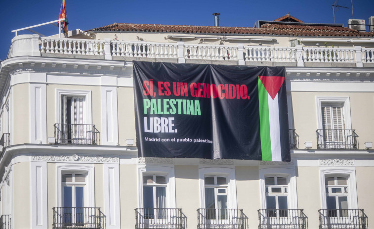 - Vídeo: Más Madrid coloca una pancarta en Sol en plena ola de solidaridad con Palestina
