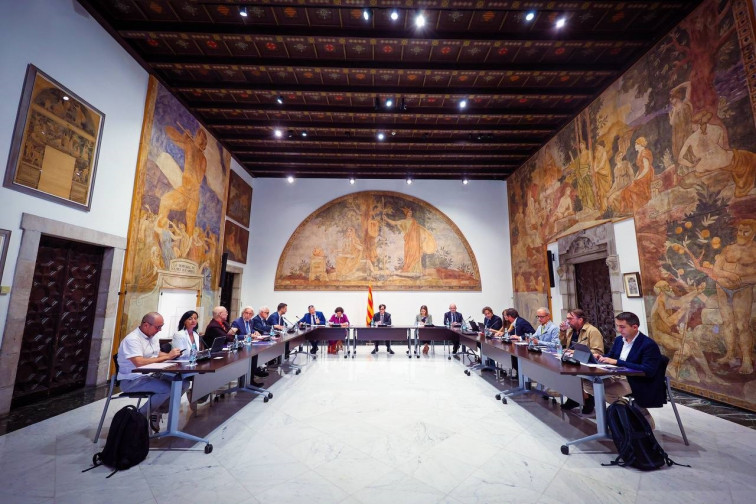 Consenso en Catalunya con la financiación singular: el Govern firma una declaración con sindicatos y patronal