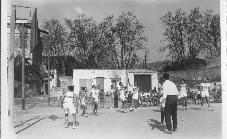Una paseo por la historia: Badalona celebra un siglo de baloncesto con una exposición en su museo