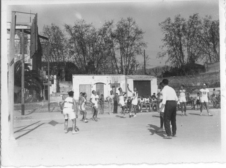 Una paseo por la historia: Badalona celebra un siglo de baloncesto con una exposición en su museo