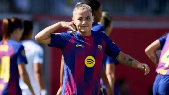 El Barça arrasa al Sevilla con un contundente 0-5 y Clàudia Pina lidera la goleada