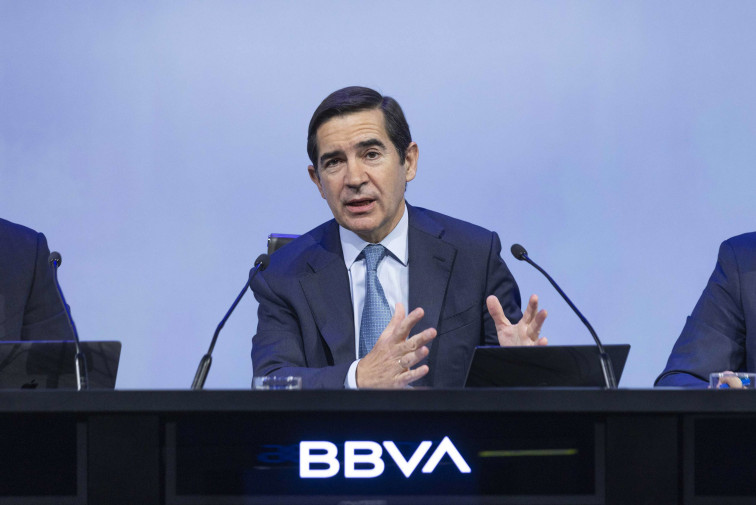 BBVA mejora su OPA sobre el Sabadell en un 10% y ofrece un canje íntegro en acciones