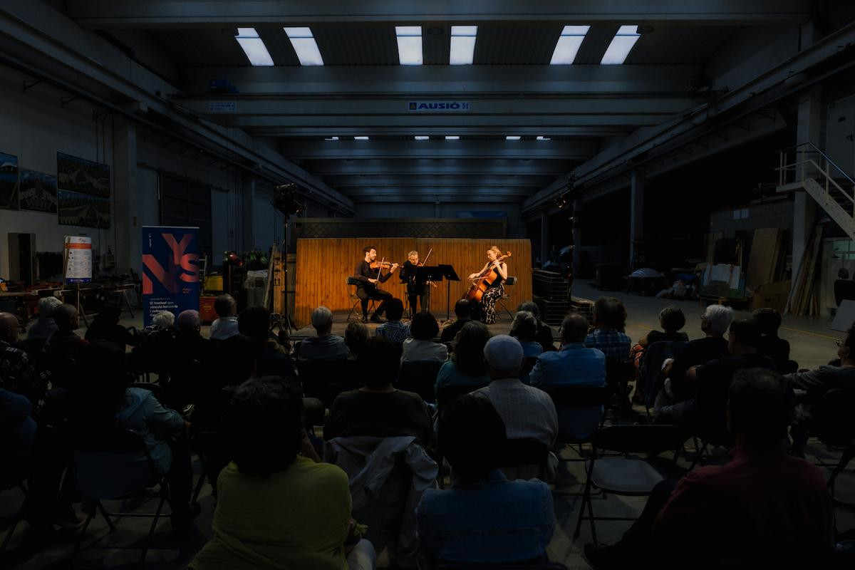 TRIO AINÉ NYS Autoria IreneMonteagudo (1)