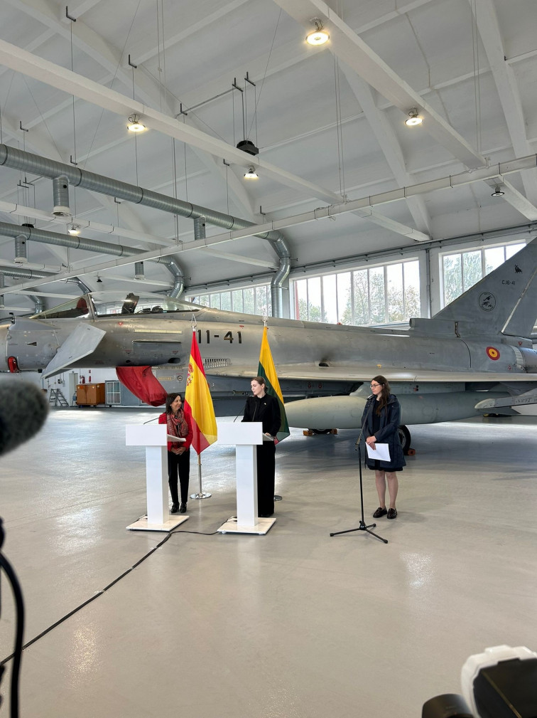 Margarita Robles sufre intento de sabotaje GPS mientras su avión militar sobrevuela Kaliningrado