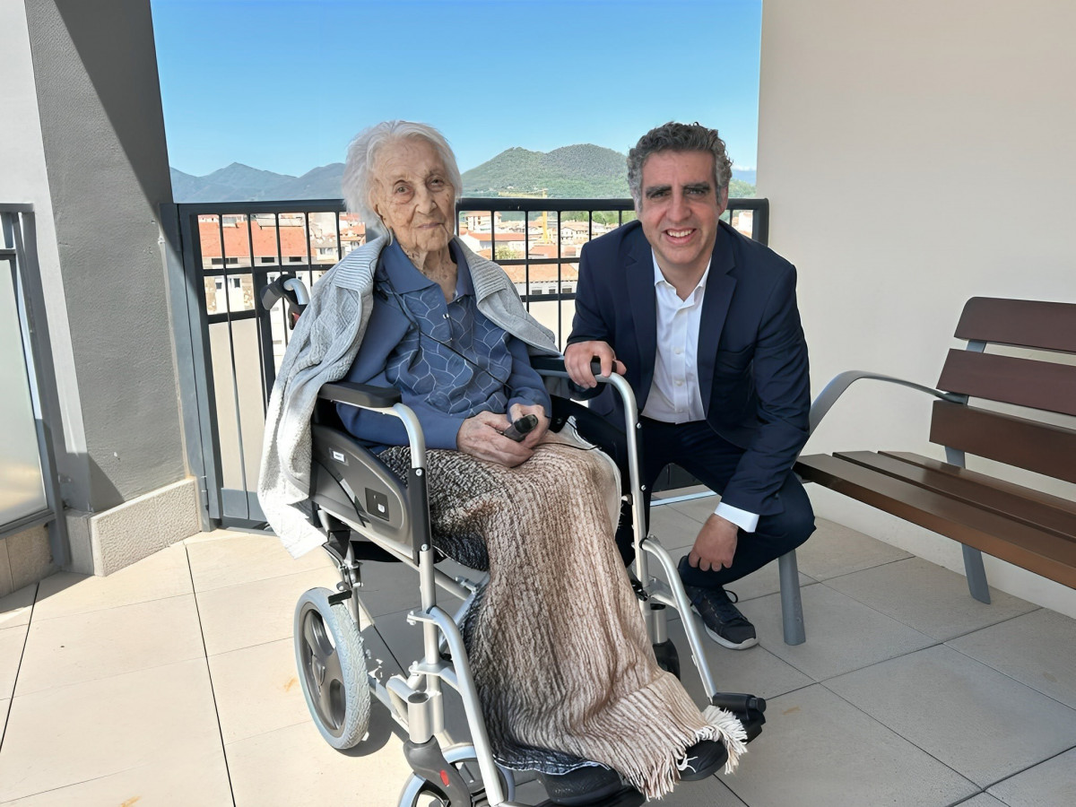 Maria Branyas con Manel Esteller.
