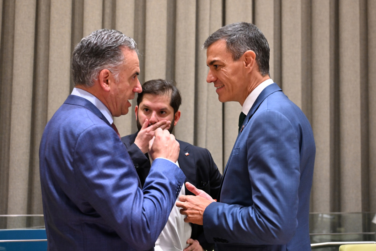 EuropaPress 6979664 presidente republica oriental uruguay yamandu orsi conversa presidente