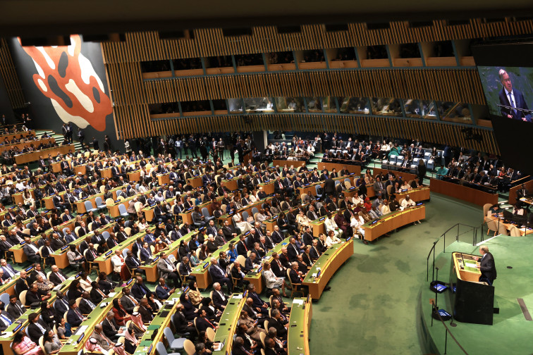 Vídeo - España actúa en la ONU: El Rey exige a Israel que pare la masacre y Sánchez le embarga las armas