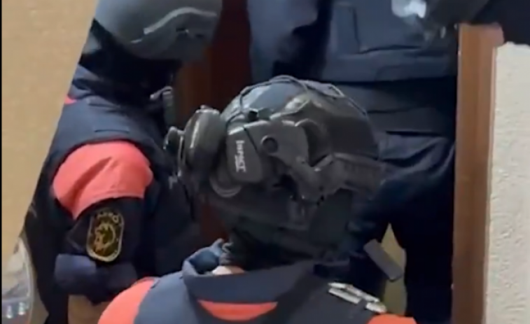 Detenido un exgestor inmobiliario de pisos ocupados con documentación falsa