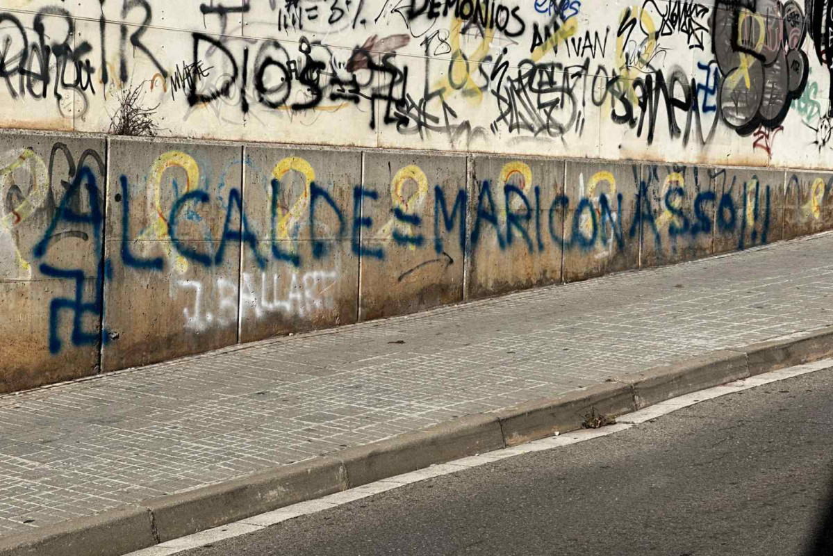 Pintada homofóbica contra el alcalde de Terrassa Jordi Ballart