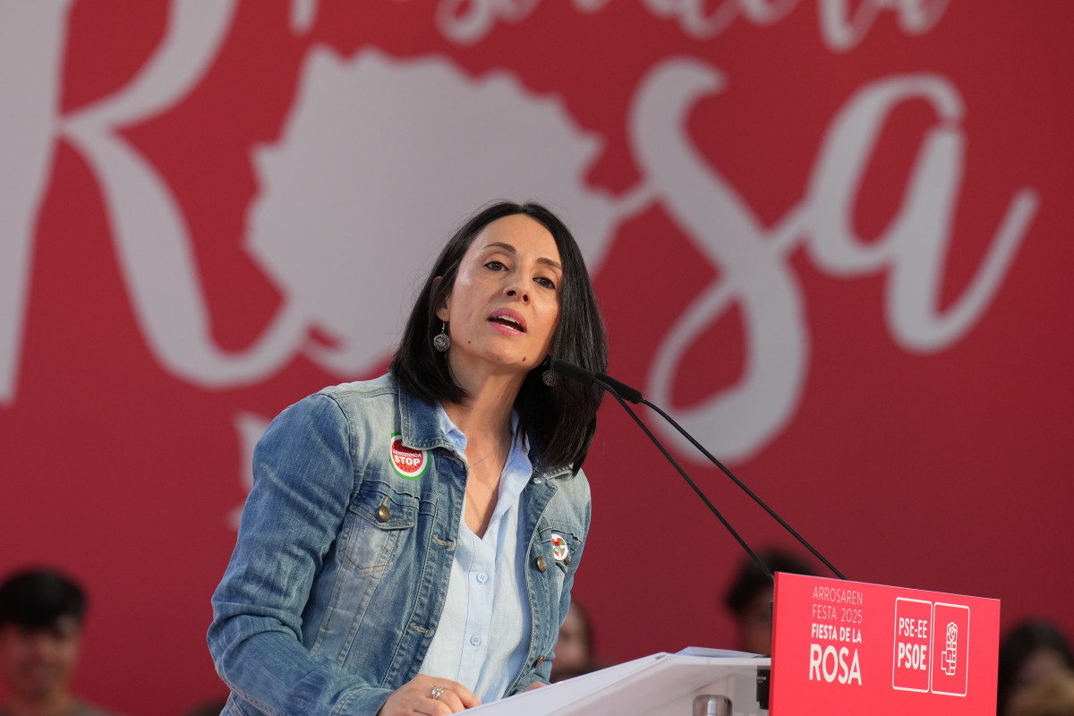 EuropaPress 6985405 secretaria organizacion psoe rebeca torro interviene fiesta rosa landako
