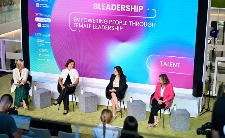Romper el techo y las etiquetas: el empoderamiento femenino en casa, la tecnología y los despachos