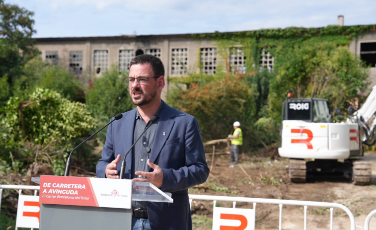 Girona empieza a derruir 6 naves abandonadas de la carretera Barcelona por riesgo de derrumbe