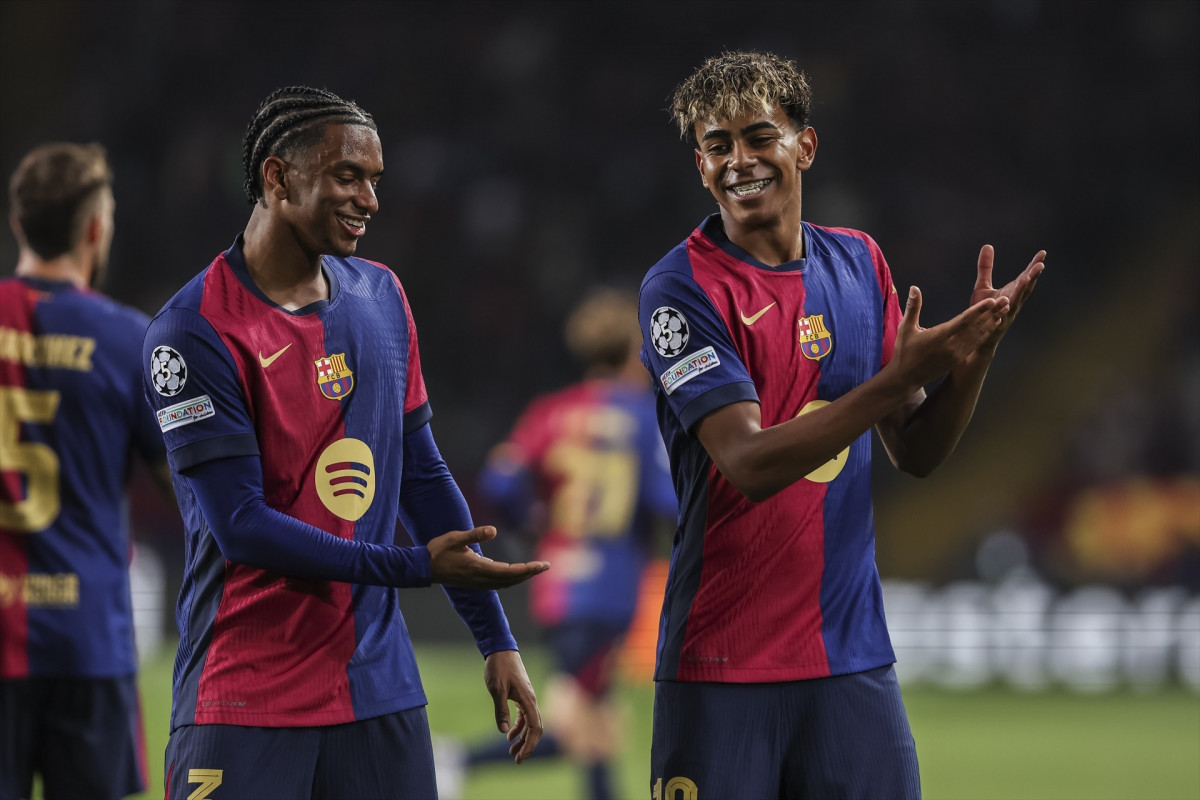 EuropaPress 6636192 lamine yamal of fc barcelona celebrates goal with alejandro balde during