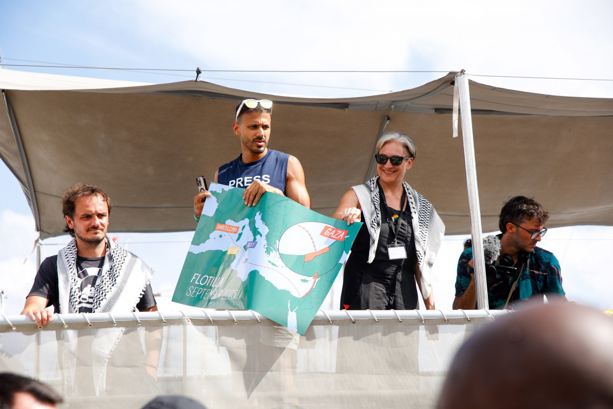 Archivo - La activista y ex alcaldesa de Barcelona Ada Colau durante la despedida a la Global Sunat Flotilla en el Puerto de Barcelona, a 31 de agosto de 2025, en Barcelona, Catalunya (España). La Gl