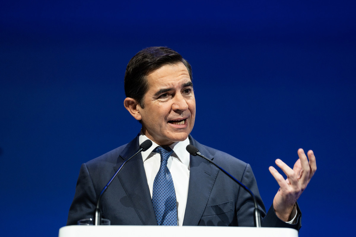 Archivo - El presidente de BBVA, Carlos Torres Vila, durante una rueda de prensa, en el Auditorio Ciudad BBVA, a 30 de enero de 2025, en Madrid (España)