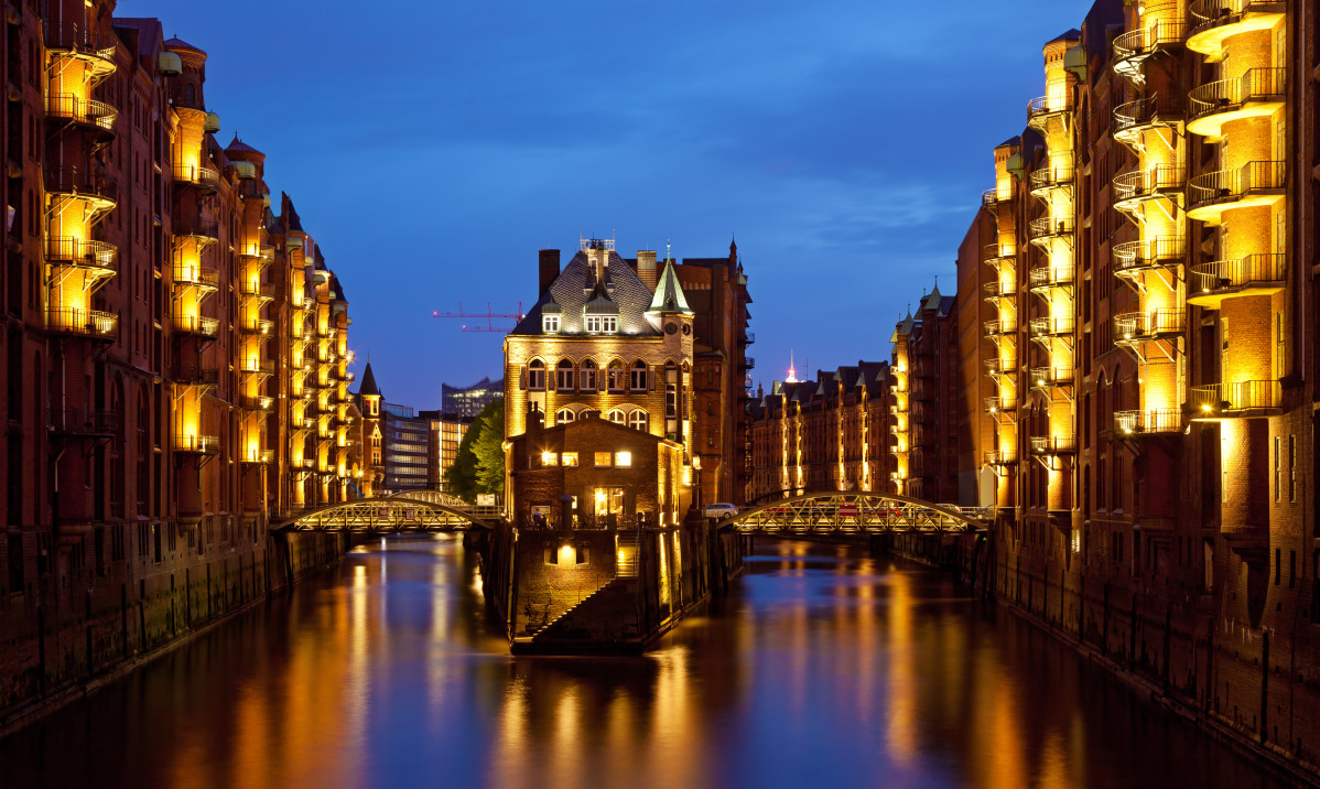 Speicherstadt abends