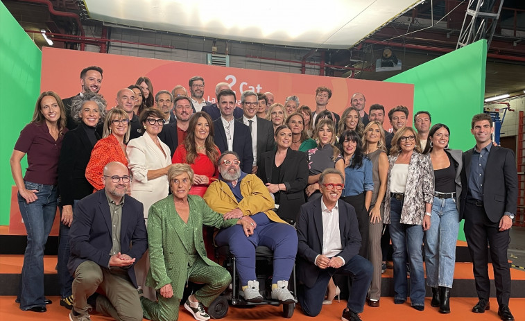 El canal 2Cat empezará a emitir el lunes 13 y prevé alcanzar el 60%-70% en catalán a finales de año