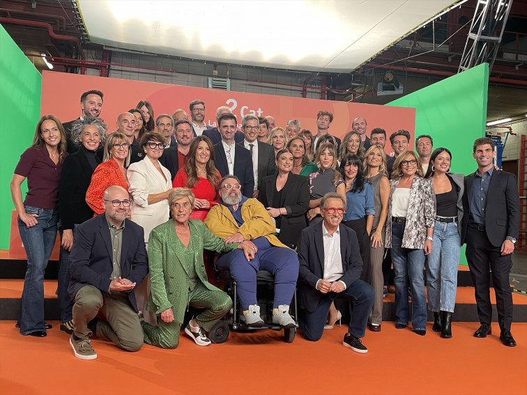 El canal 2Cat empezará a emitir el lunes 13 y prevé alcanzar el 60%-70% en catalán a finales de año