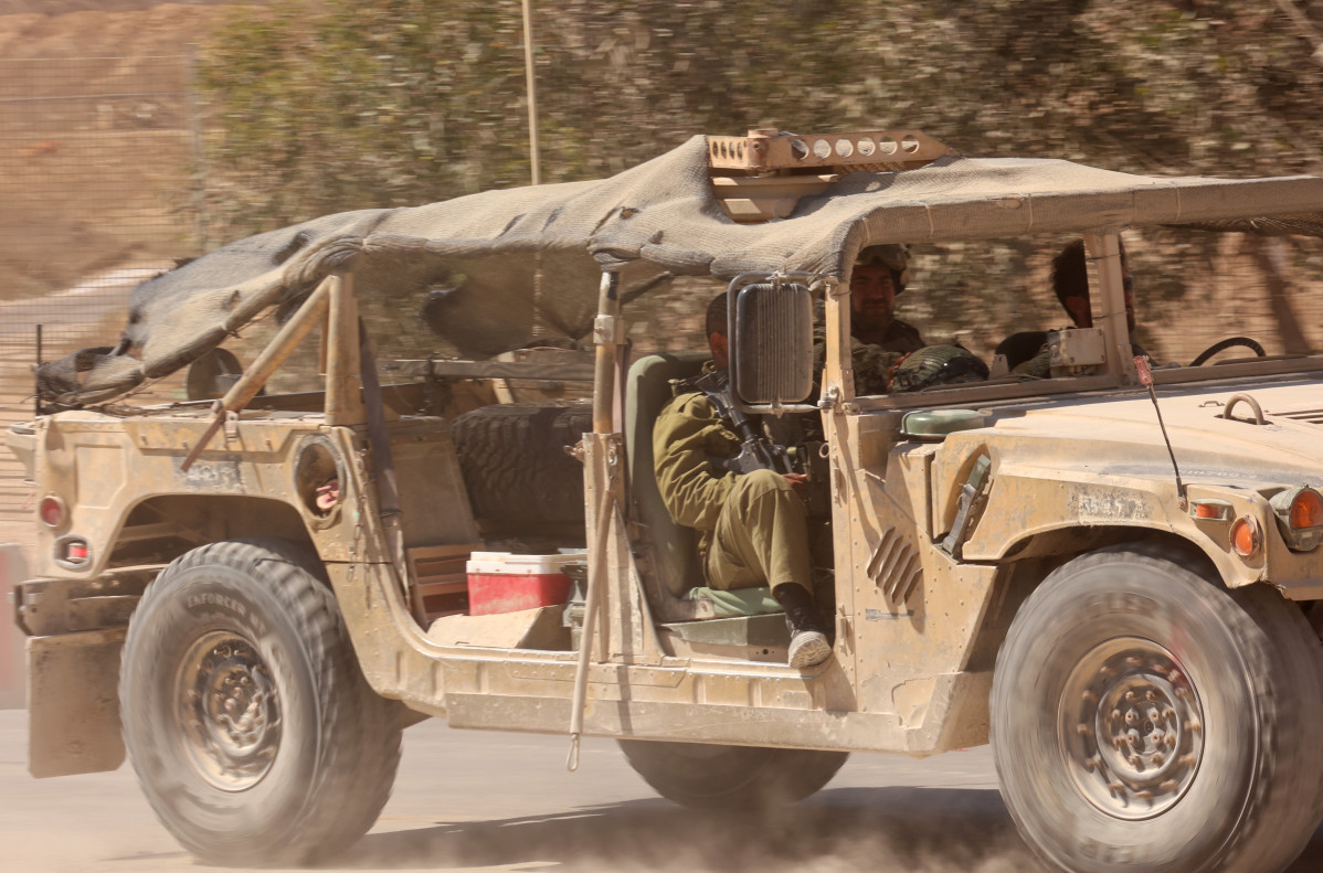 EuropaPress 7014187 sderot sept 2025    an israeli military vehicle is seen on the israeli