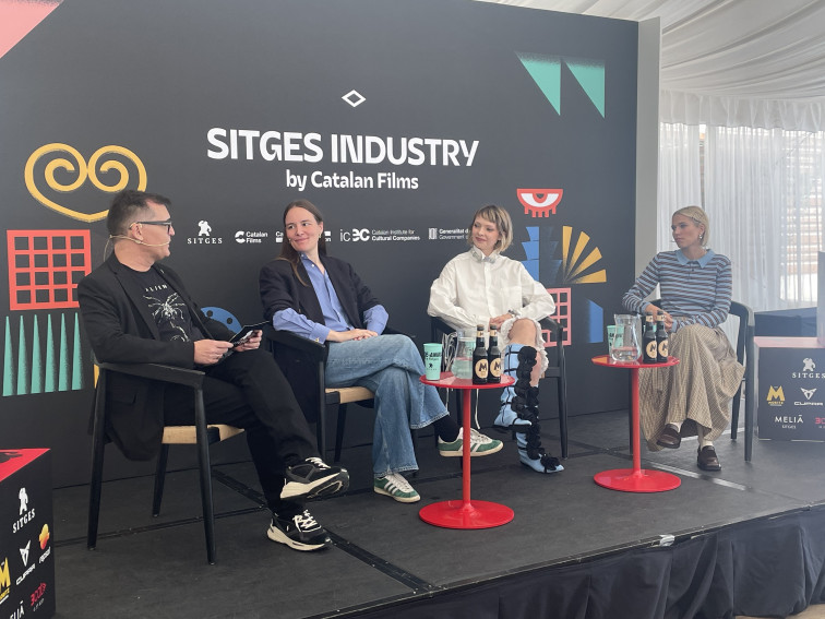 Emilie Blichfeldt analiza la presión de los estándares de belleza en 'La hermanastra fea' en Sitges