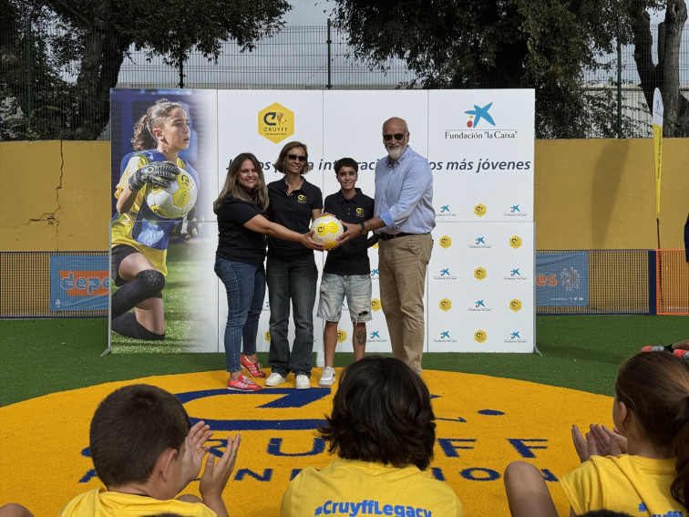 Fundación Cruyff y Fundación La Caixa promueven un campo de fútbol de uso libre en La Línea (Cádiz)