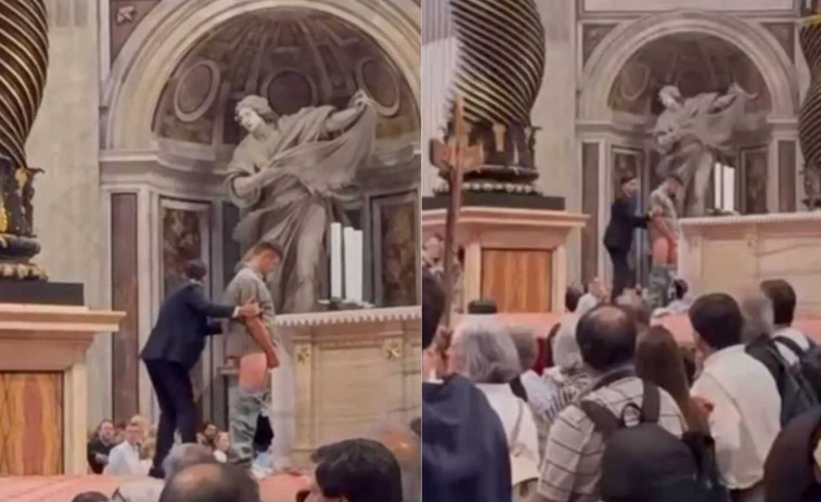 VÍDEO | Un hombre orina sobre el altar de San Pedro del Vaticano ante turistas horrorizados