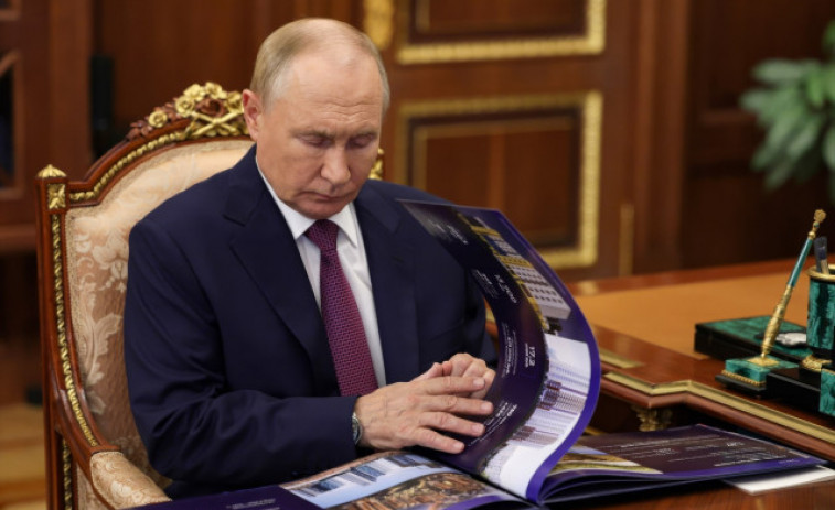 Putin reune con el Consejo de Seguridad tras conversación con Trump y Orbán anuncia contacto con el Kremlin
