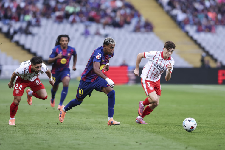 Barcelona 2-1 Girona: el gol de Araujo en el añadido da una victoria épica al Barça