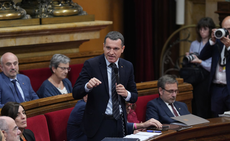 El conseller Ordeig responde a las críticas por la gestión del brote bovino y culpa a la UE de obstaculizar la vacunación