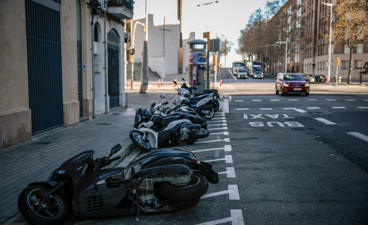 Temporal en Barcelona: cierran espacios públicos y aconsejan asegurar balcones y vehículos