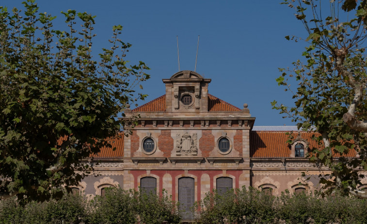 El Parlament investigará si Joan Garriga, Calvet (Vox) y Orriols (AC) han vulnerado el código ético