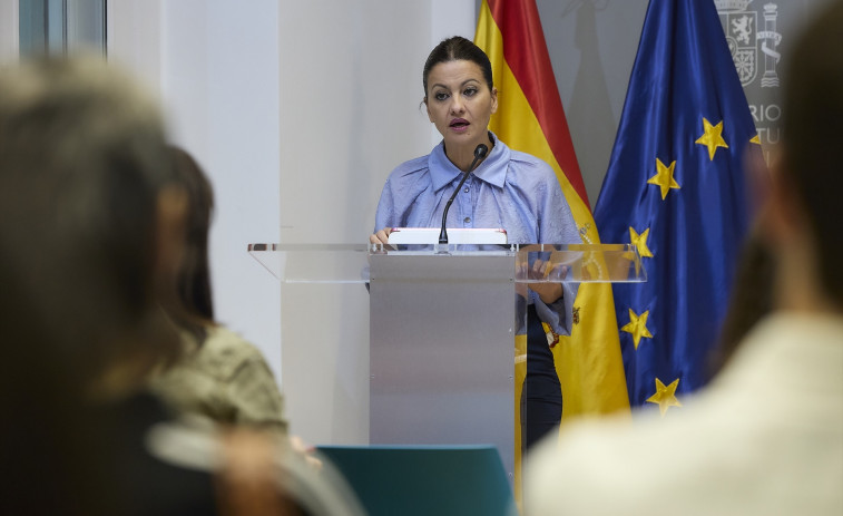 El Gobierno inicia el trámite para regular la exposición de niños en redes sociales por parte de sus padres
